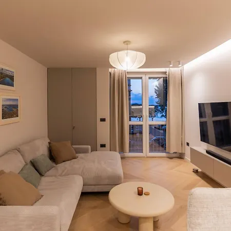 Sevito By Belmont Realty * Zára